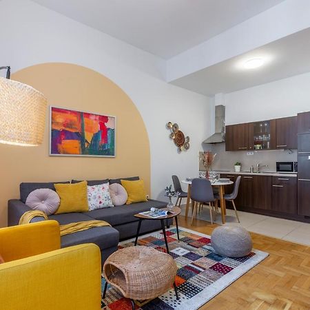 Central Gozsdu Apartment In The Party Street Budapest Bagian luar foto