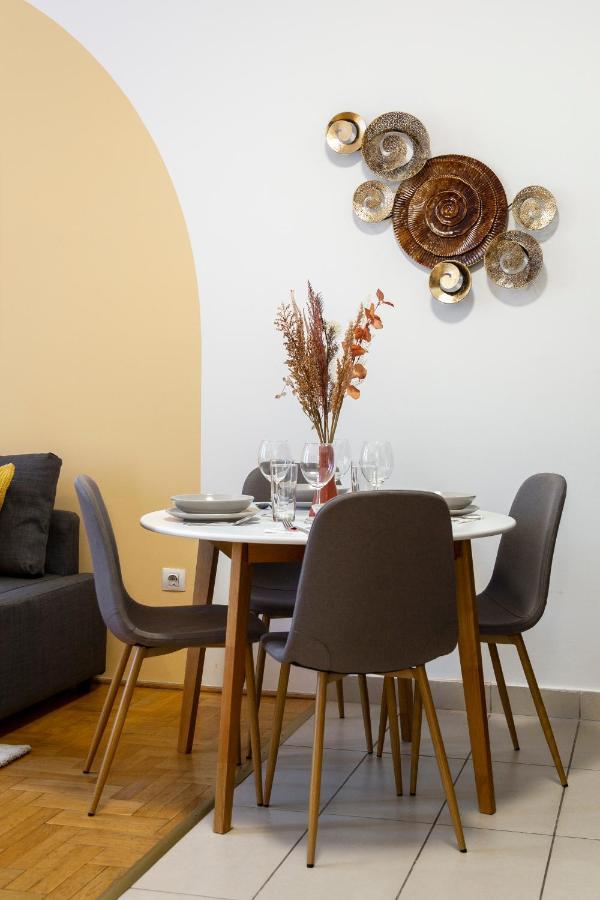 Central Gozsdu Apartment In The Party Street Budapest Bagian luar foto